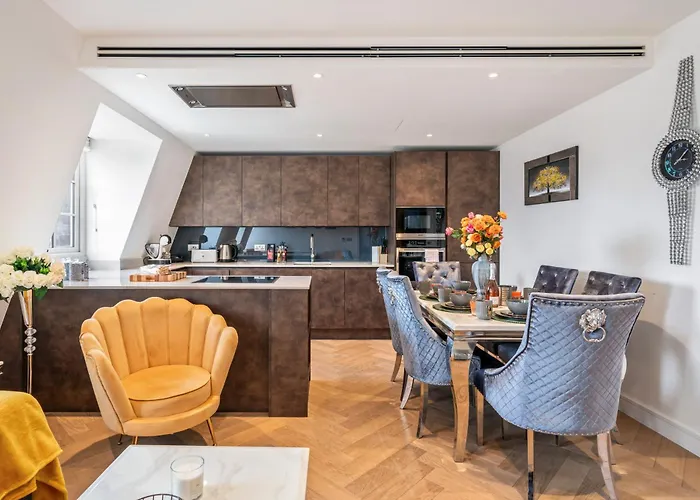 Panoramic Perfection Marble Arch 2Br Penthouse 74