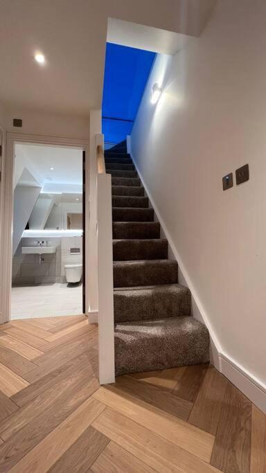 Panoramic Perfection Marble Arch 2br Penthouse 74 Appartamento