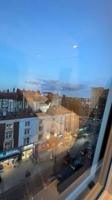 Panoramic Perfection Marble Arch 2br Penthouse 74